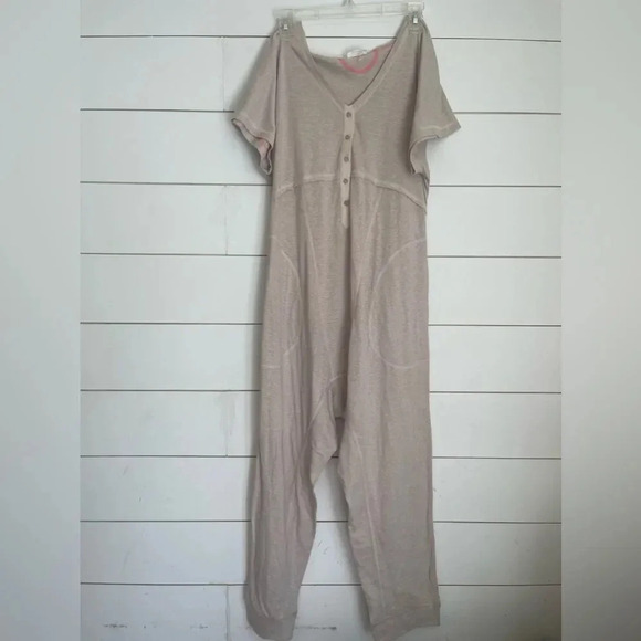 Nwot Free People Pillow Talk Henley Romper - Picture 2 of 8